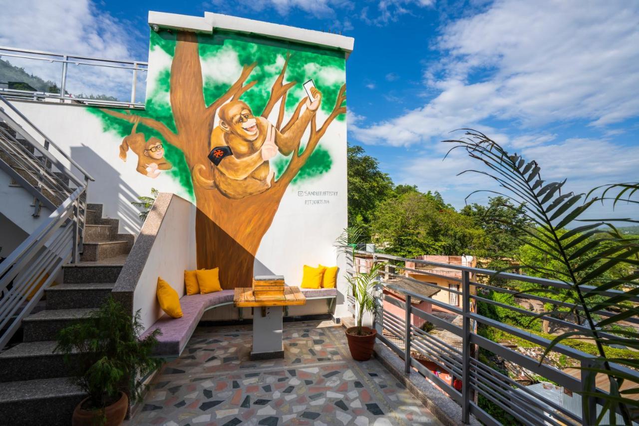 Zostel Rishikesh, Laxman Jhula Pansiyon Dış mekan fotoğraf