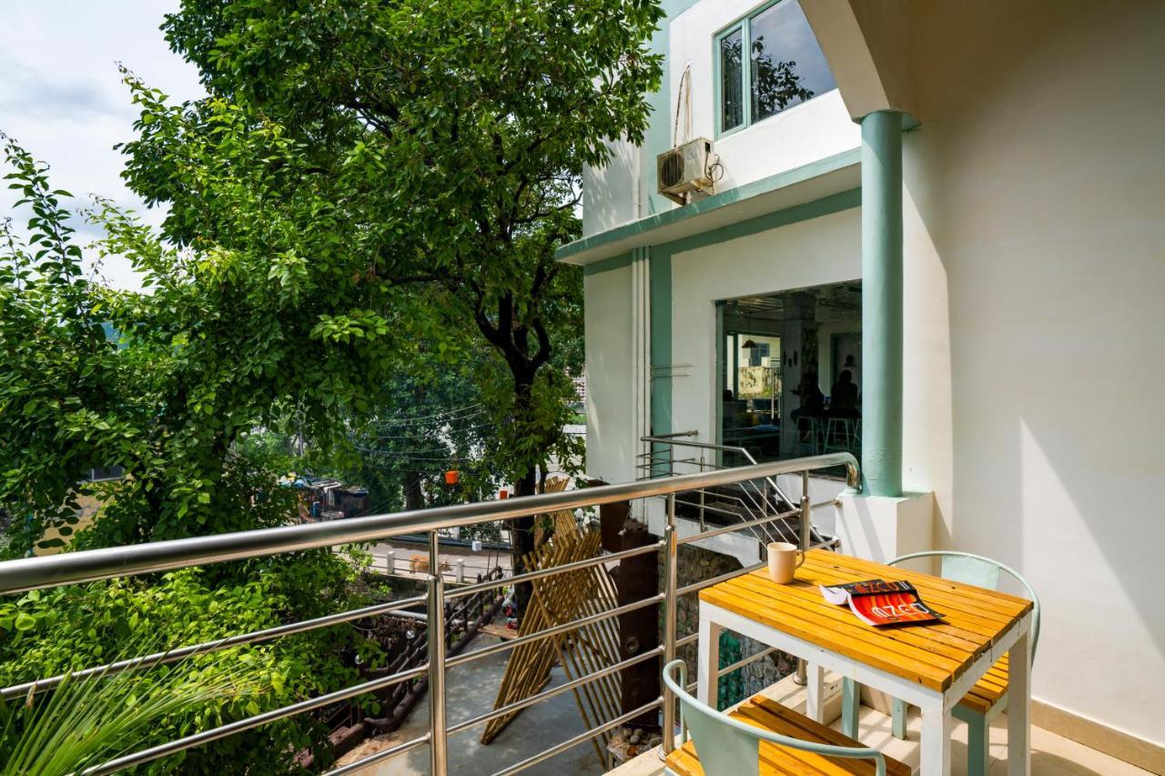Zostel Rishikesh, Laxman Jhula Pansiyon Dış mekan fotoğraf